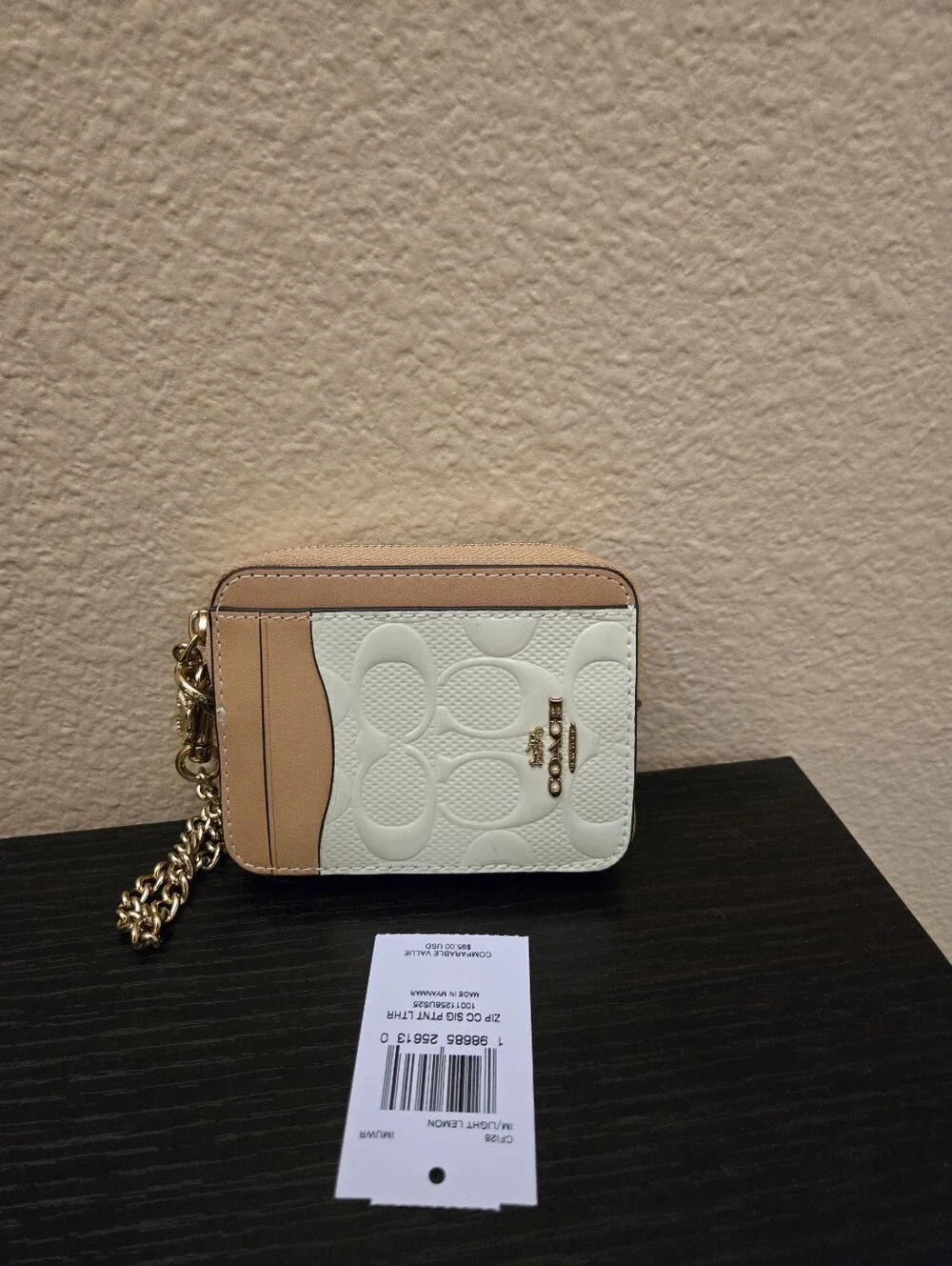Coach Zip Card Case In Signature Leather